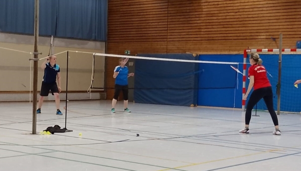 Badminton-Hobbyteam: Nach schwerem Auswärtssieg wird Tabellenführung stabilisiert